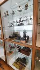 #2 Großer Sammlerschrank