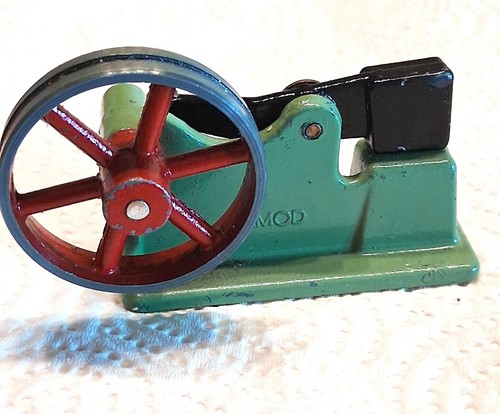 Kleines hammerwerk von mamod - hammerwerk,